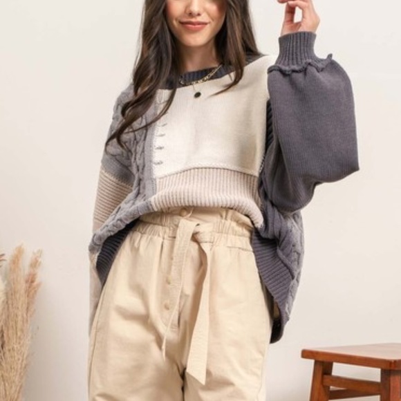 022 Cozy Color Block Back Tie Sweater Top - Picture 4 of 5